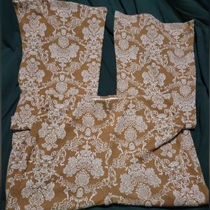 NWOT Industry Republic pull on bell bottoms, camel and white damask print, sz M